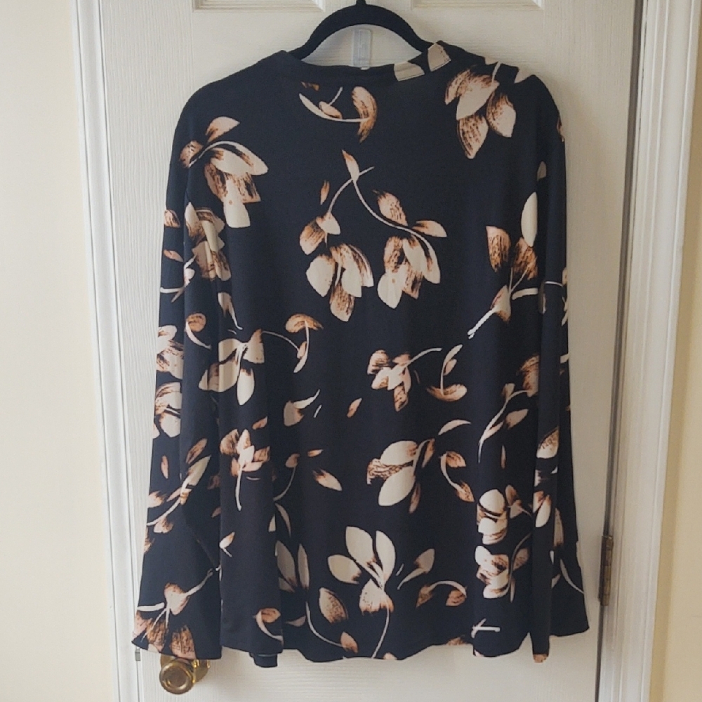 Zac & Rachel Black Floral Blouse - Picture 4 of 6